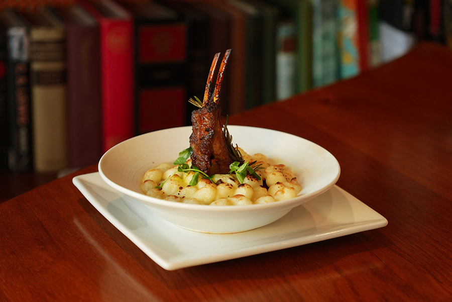 Fennel & Cumin Crusted Queen Scallops